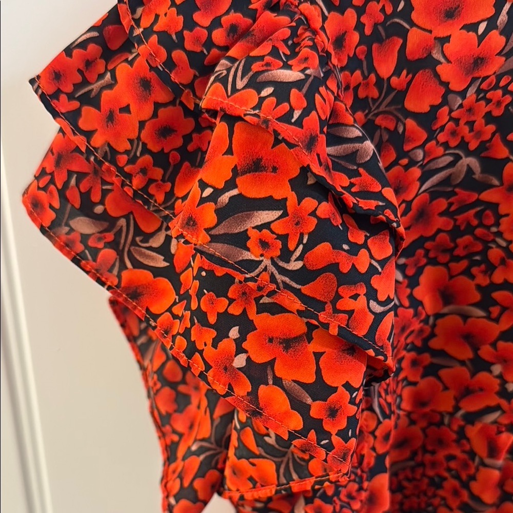 Floral Ruffle Sleeve Top - Red - Picture 4 of 6